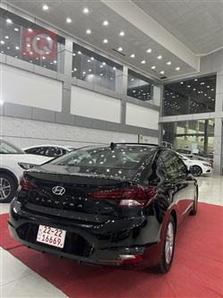 هیوندای ئەلەنترا